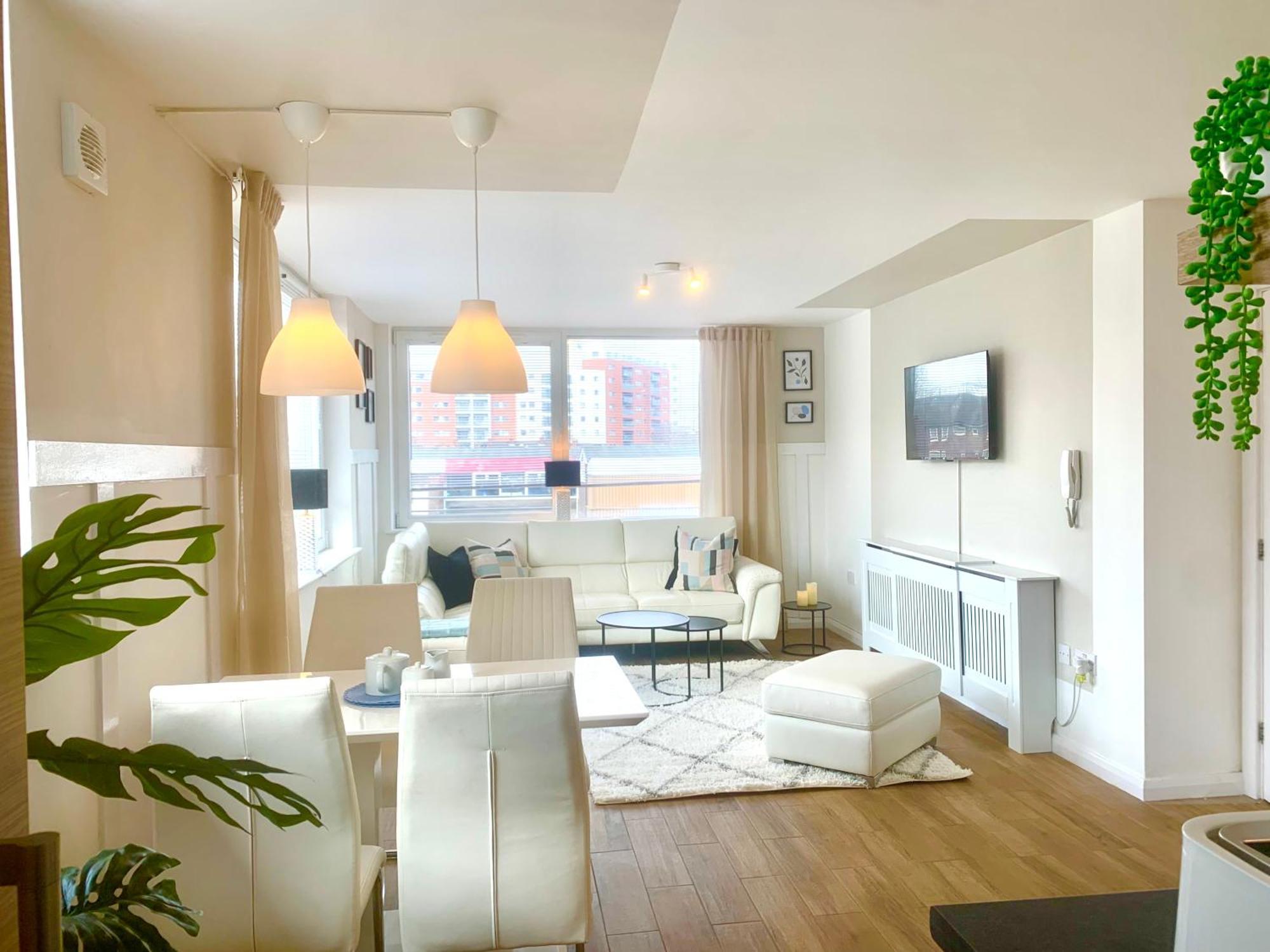 Large Modern 3 Bedroom City Centre Apartment ,Free Parking Ливерпуль Экстерьер фото